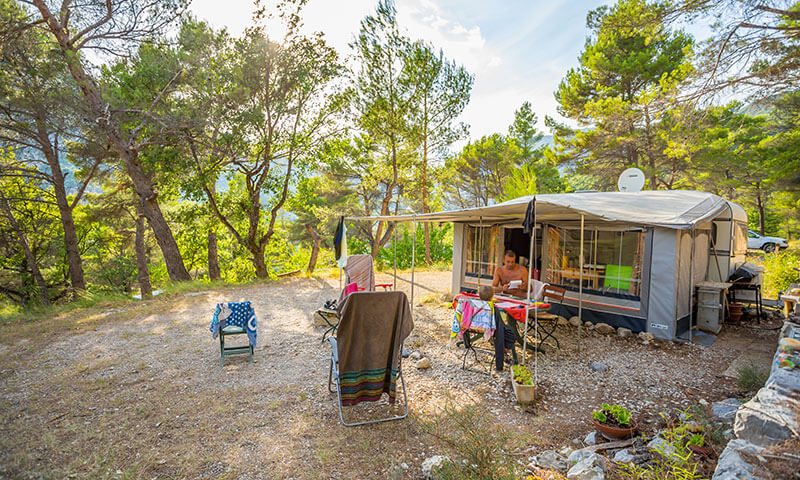 Emplacement pour camping-car